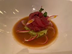 金枪鱼配牛油果-Jean Georges