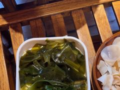 -快活林酸汤鱼鲜品火锅店(甲秀楼店)
