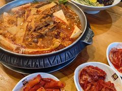 -喇喇排骨火锅·传统韩式脊骨汤(望京西园总店)