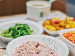 -老乡鸡(上海白玉兰广场店)