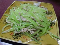 青笋炒肉-品四川(重庆路店)