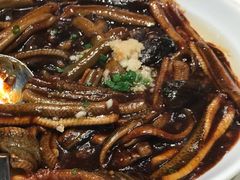 响油鳝丝-蝶园·装修中(BFC外滩金融中心店)