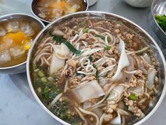 -正宗杨记普洱酸醋米线(总店)