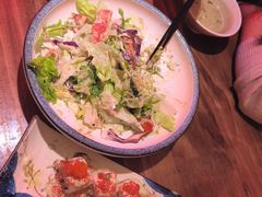 牛油果沙拉-白石の深夜食堂(芝罘万达店)