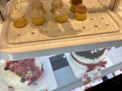 -花花卷卷·鲜食蛋糕(静安久光百货店)