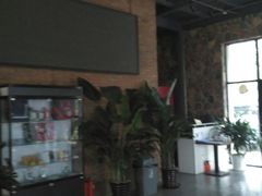 -梦想之巅·青少年篮球·羽毛球·培训中心(西站店)