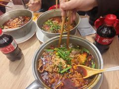 -铁锅哥米线