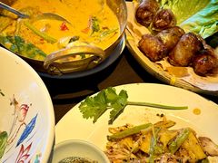 -大头虾越式风味餐厅(光明广场店)