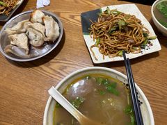 -黄阿姨锅贴大王(万航渡路店)