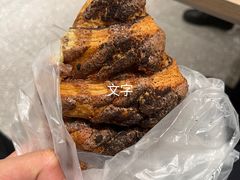 牛角包-巴黎贝甜·生日蛋糕(环球中心店)