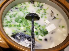 -姜君·千岛湖鱼头馆(浦东大道店)