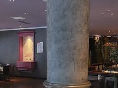 -八府香鸭·啫啫煲(华山路店)