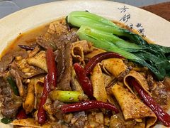 -方铲铲·成都板凳面(滨江银泰店)