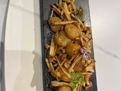 -荟廷·晶萃(陆家嘴尚悦湾店)