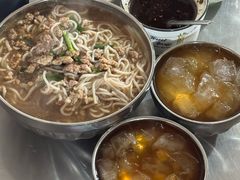 -正宗杨记普洱酸醋米线(总店)