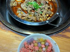 -大众跷脚牛肉馆·非遗传承单位(峨眉山店)