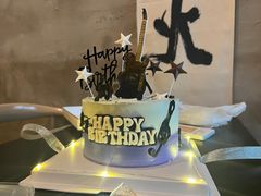 -咖咖熊蛋糕定制·英国蓝风车动物性淡奶油