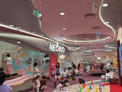-奈尔宝家庭中心·国风主题·亲子餐厅(豫园商城店)