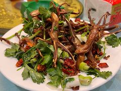 -超越海鲜屋(飞龙物业店)