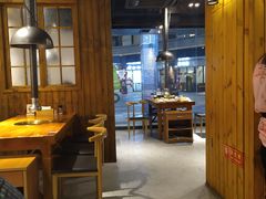 大堂-万兴佳烤肉·长白山老味道(东岸里店)