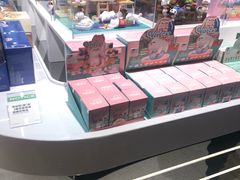 -泡泡玛特POPMART(侨福芳草地店)