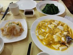 蟹粉烩豆腐-王宝和酒家(黄浦店)