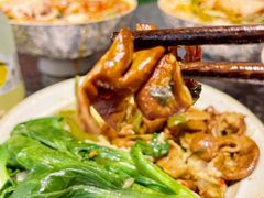 -粉八·云南米线·建水烧烤(常熟路店)