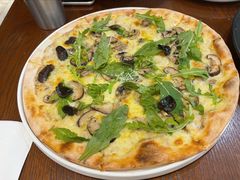 菌菇黑松露披萨-斯比特花园西餐厅(东方商厦店)