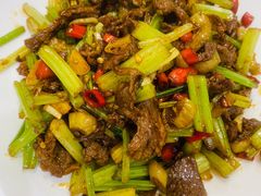 -湖南人家湘菜馆(镇江路店)