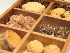 -八府香鸭·啫啫煲(华山路店)