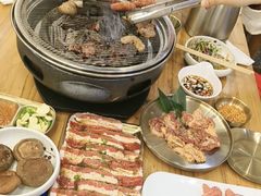 -青瓦餐厅·生鱼片·韩园烤肉(西塔店)