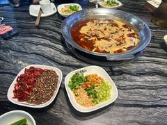 -老船舫·现做活鲜鱼馆(东郊记忆店)