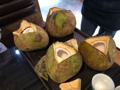 -东椰·海南椰子鸡火锅(朝阳门店)