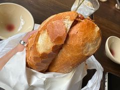 -Bánh Mì Huynh Hoa