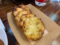 香酥虾饼-黑白电视长沙小吃(美林M·LIVE天地东座店)