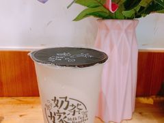 -南门金峰辣子鸡·玩串串(昌发展万科广场店)