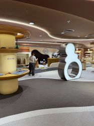 -奈尔宝·国风主题儿童乐园·亲子餐厅(豫园商城店)