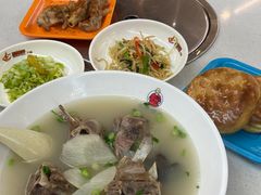 -老东镇啤酒屋海鲜加工·蒸汽海鲜·海鲜烧烤(台东店)