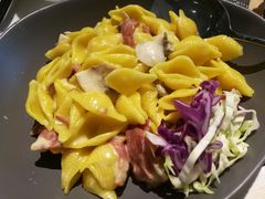 培根蘑菇烩贝壳面-南国会酒家(岗顶1站广场店)