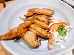 松山香辣鸡翅-Lia Cafe Bar Restaurant松山咖啡屋