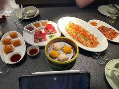 -蝴蝶里·粤菜·点心(滨江龙湖店)