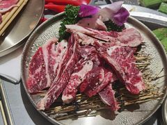 -围炉肉舍•炭烤活鳗•丹东海鲜烤肉(步行街店)