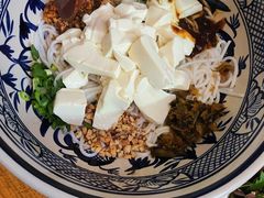 豆花米线-蜗牛小馆醉乡民谣云南菜(惠新西里店)