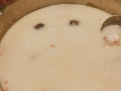 -洪氏嗨捞·广东猪肚鸡·椰子鸡火锅(西咸万象城店)