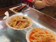 -金杨拉面王小吃面馆·牛三宝面·红烧牛肉粉