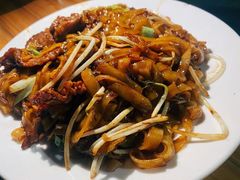炒牛河-美食店(华贵路店)