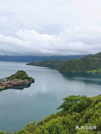 泸沽湖畔的这个部族是1妻多夫制？