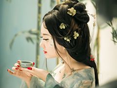 -九月鹰飞汉服摄影工作室