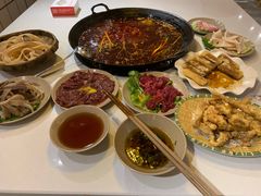 -岗上渣渣老火锅(两路口店)