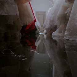 -禕·愫白婚纱商店